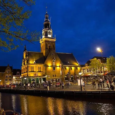 アパート Zandstudio